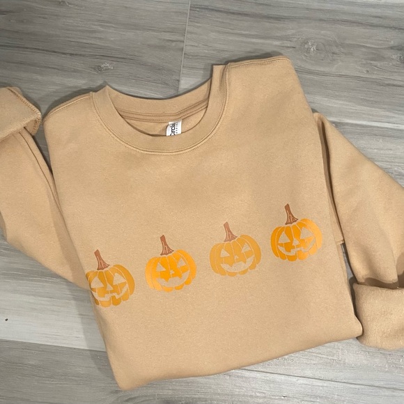 Pumpkin sweater shirt!!! - Picture 1 of 1